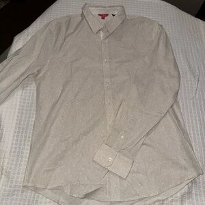 Guess Men's Light Beige Subtle Pattern Dress Shirt